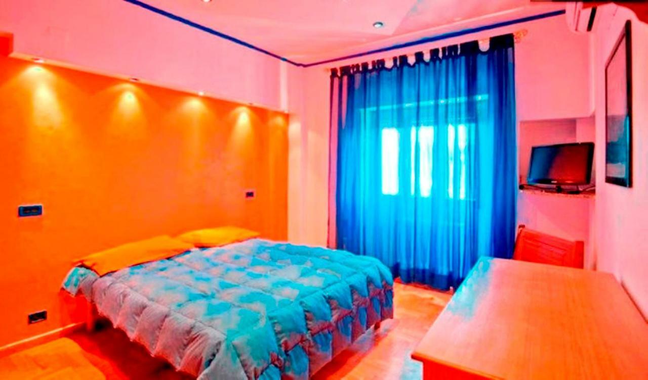 Julias Domus, T Apartment, Metro C 罗马 外观 照片