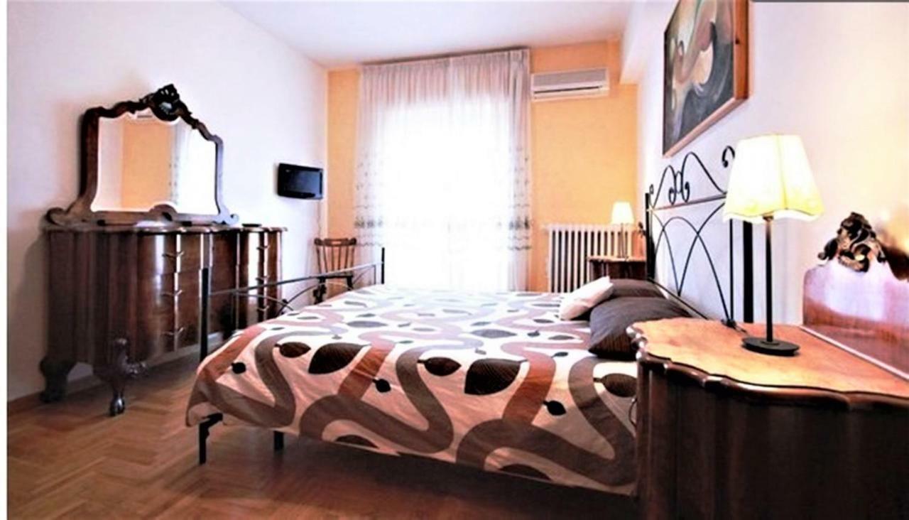 Julias Domus, T Apartment, Metro C 罗马 外观 照片